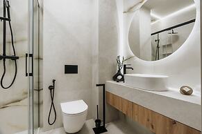 Electra Apartments by StayLab
