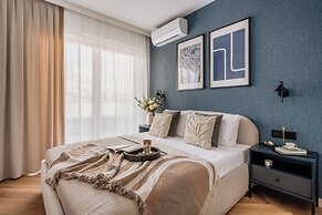 Electra Apartments by StayLab