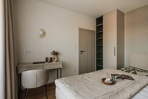 Electra Apartments by StayLab