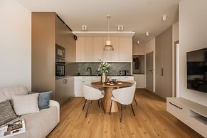 Electra Apartments by StayLab