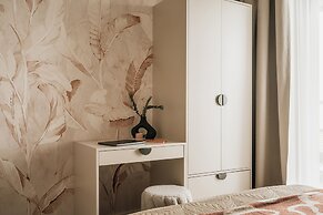 Electra Apartments by StayLab