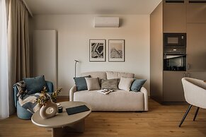 Electra Apartments by StayLab