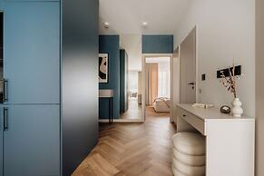 Electra Apartments by StayLab