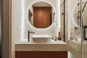 Electra Apartments by StayLab