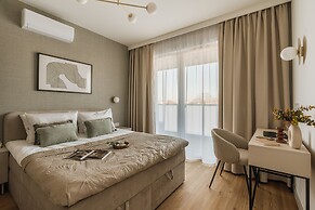 Electra Apartments by StayLab