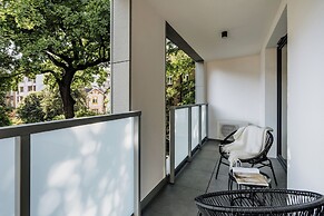 Electra Apartments by StayLab