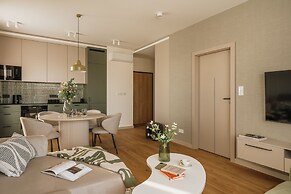 Electra Apartments by StayLab