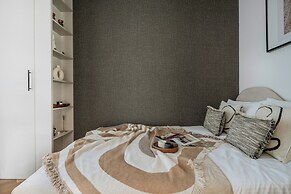 Electra Apartments by StayLab