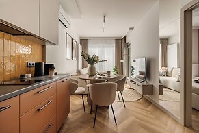 Electra Apartments by StayLab