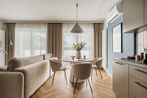 Electra Apartments by StayLab