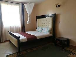 Reyna Hotel Machakos