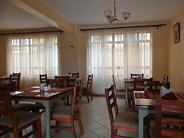 Reyna Hotel Machakos