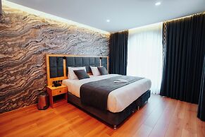 YAMANS PARK HOTEL