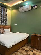 HOTEL BHAGWATI PALACE