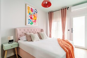 Charm Beach Retreat