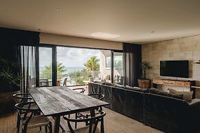 Antal by Beach Please Tulum