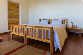 Kasar Rainbow Yoga Retreat