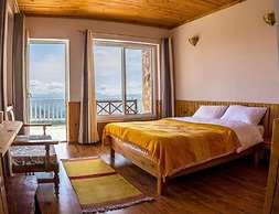 Kasar Rainbow Yoga Retreat