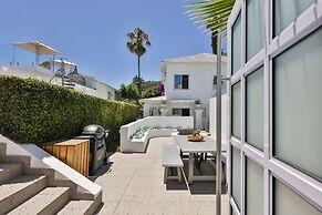 YOLO Spaces - Clifton Petite Villa