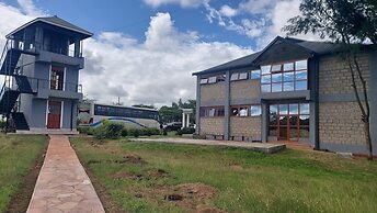 OLOIRIEN HOTEL & RESORT