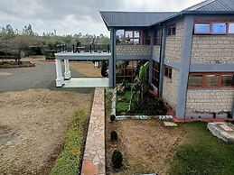 OLOIRIEN HOTEL & RESORT
