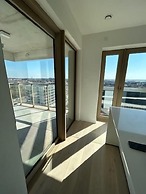 Modern Beach Apartment With Balcony Parking