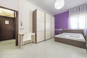 Thanit rooms