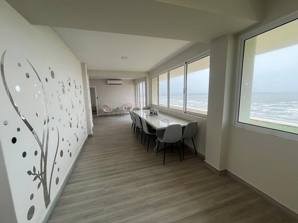 Espectacular Penthouse con Terraza Privada !