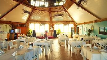Dome Hotel & Casino
