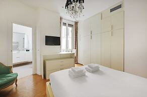 Charming 2br/4p - Georges V / Champs-elysees