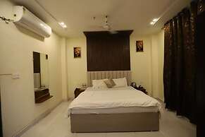 Hotel R Raghavam