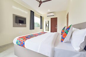 Fabhotel Cozzy Stay