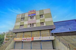 FabHotel Wagholi Inn