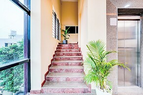 Fabhotel Golden Stay