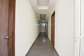 Fabhotel The Flora