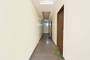 Fabhotel The Flora