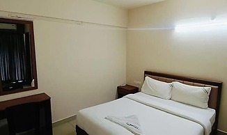 Fabhotel Jk Grand