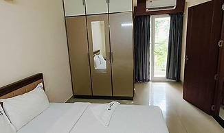 Fabhotel Jk Grand