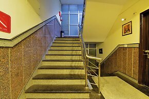 Fabhotel Tip Top