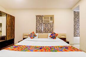 Fabhotel Travellers