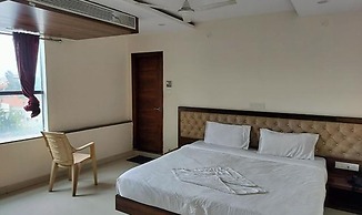 Fabhotel Swagath Inn