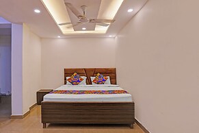 Fabhotel Moonlight & Banquets
