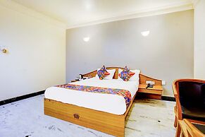 Fabhotel Ratna Regency