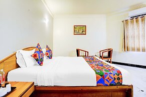 Fabhotel Ratna Regency