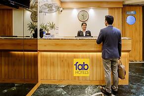 Fabhotel Ratna Regency