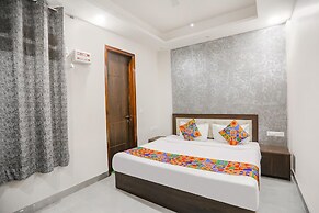 Fabhotel Signature Inn I
