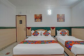 Fabhotel The Black Diamond