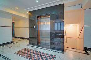 Fabhotel The Black Diamond