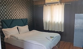 Fabhotel Arya Baner
