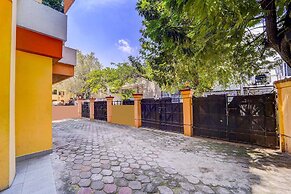 Fabhotel Sahana Residency